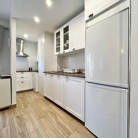 Urban Bay Center & Apartment Fuengirola